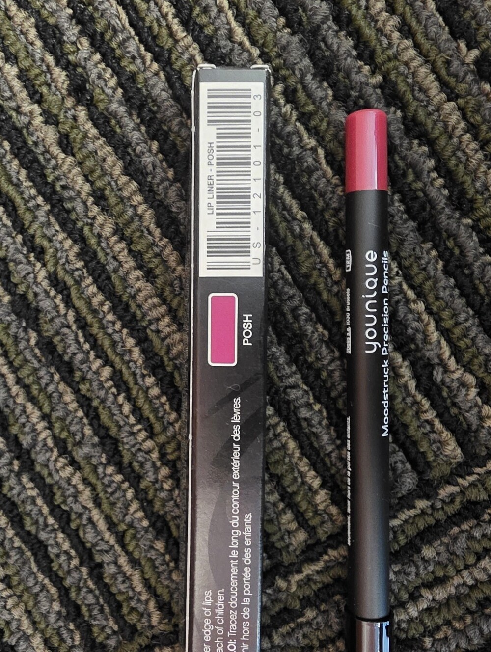 Younique Moodstruck Precision Lip Pencil - Posh - Picture 2 of 3